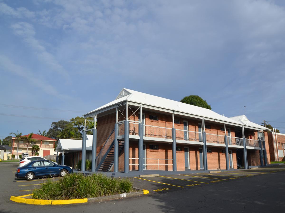 The Oaks Hotel Motel Albion Park Exterior photo